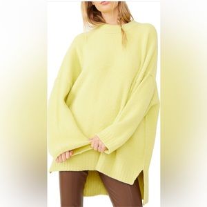 Free People Peaches Tunic Sweater in Celery Green - S